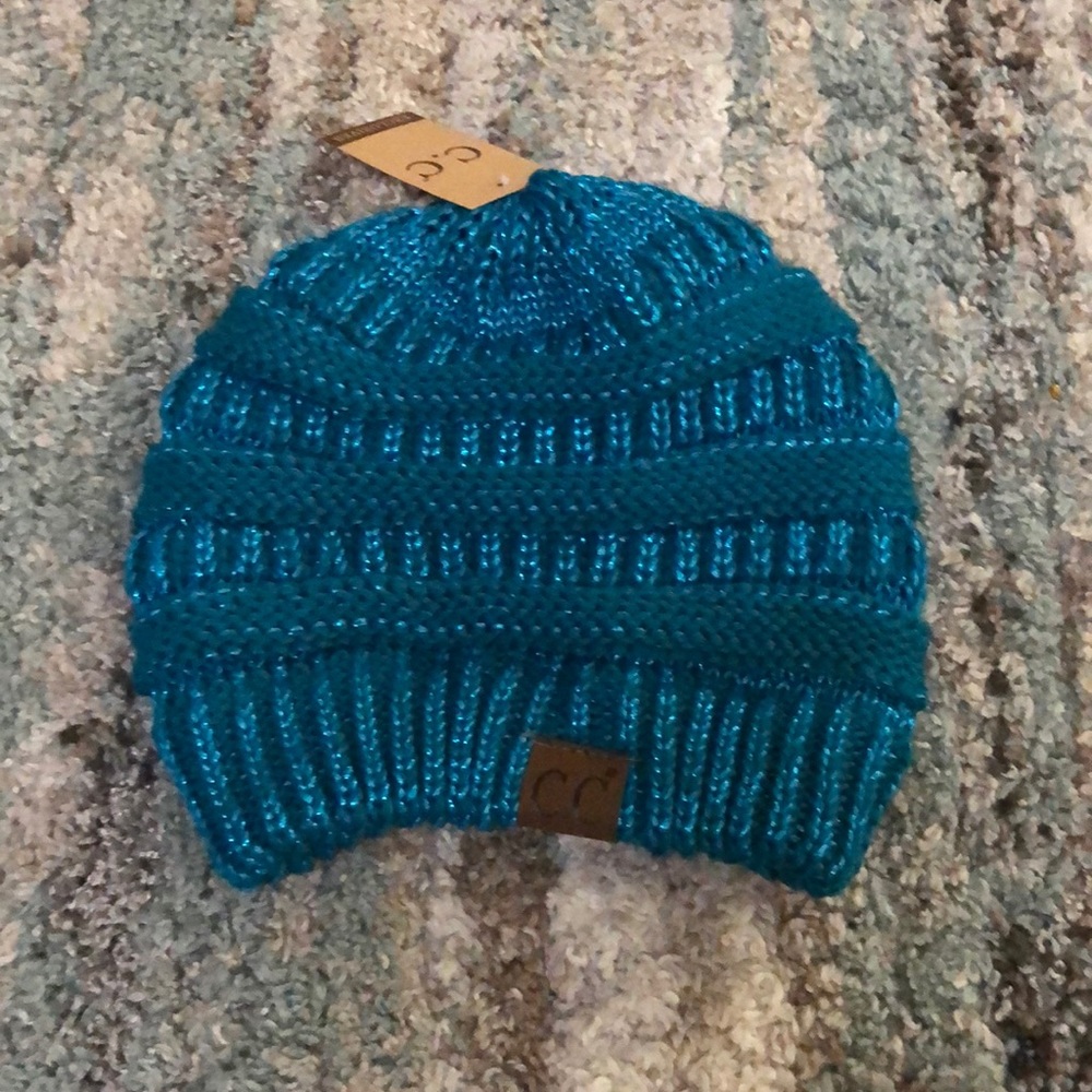 ⚡️SOLD⚡️Gorgeous Metallic Teal C.C Beanie